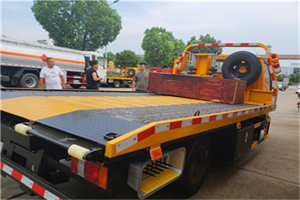 定安附近拖车电话号码服务